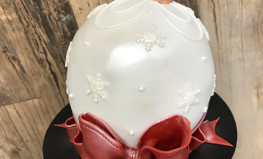 gâteau boule de noel – L'atelier de Dorothée