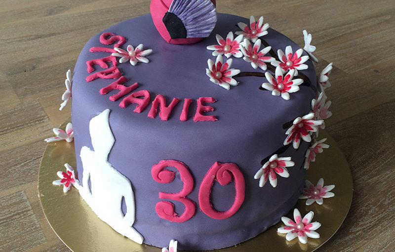 Gateau D Anniversaire Zen Et Fleuri L Atelier De Dorothee