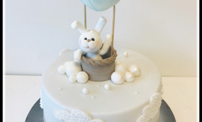 Gateau Mongolfiere Lapin L Atelier De Dorothee