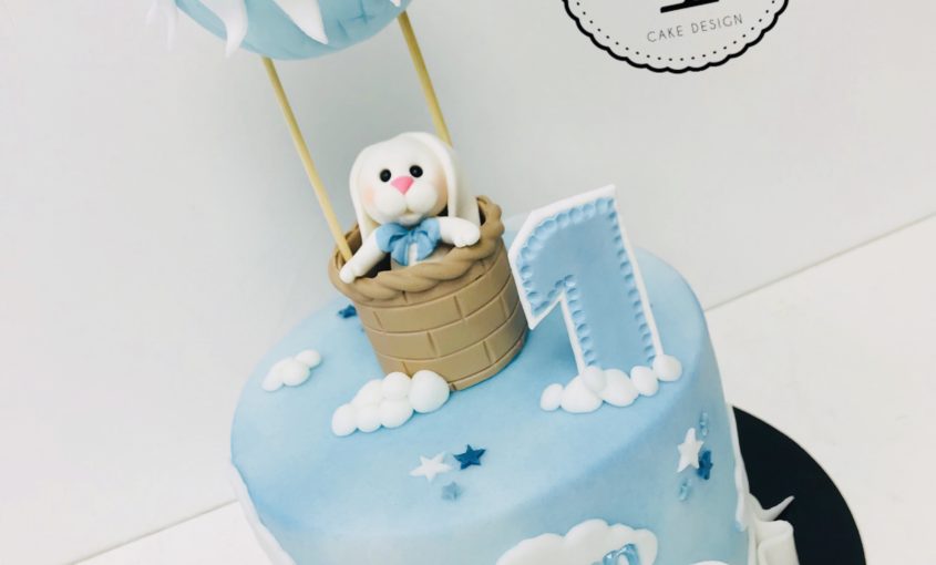 Gateau Lapin Mongolfiere Etoile Et Nuage L Atelier De Dorothee