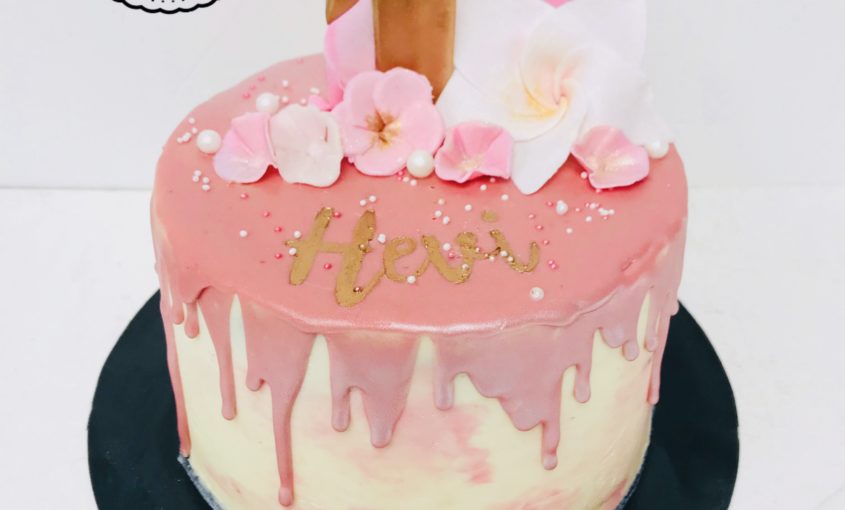 Layer Cake Naked Cake Blanc Rose Or Et Petites Fleurs L Atelier De Dorothee