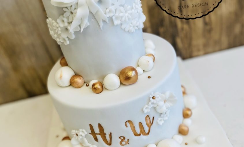 Wedding Cake Blanc Et Or L Atelier De Dorothee Wedding Cake Blanc Et Or L Atelier De Dorothee